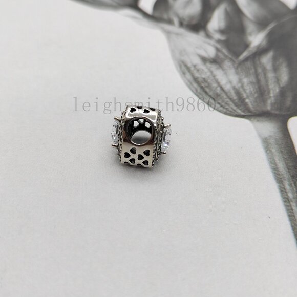 Pandora Sparkling Leveled Hearts Charm - Picture 7 of 8